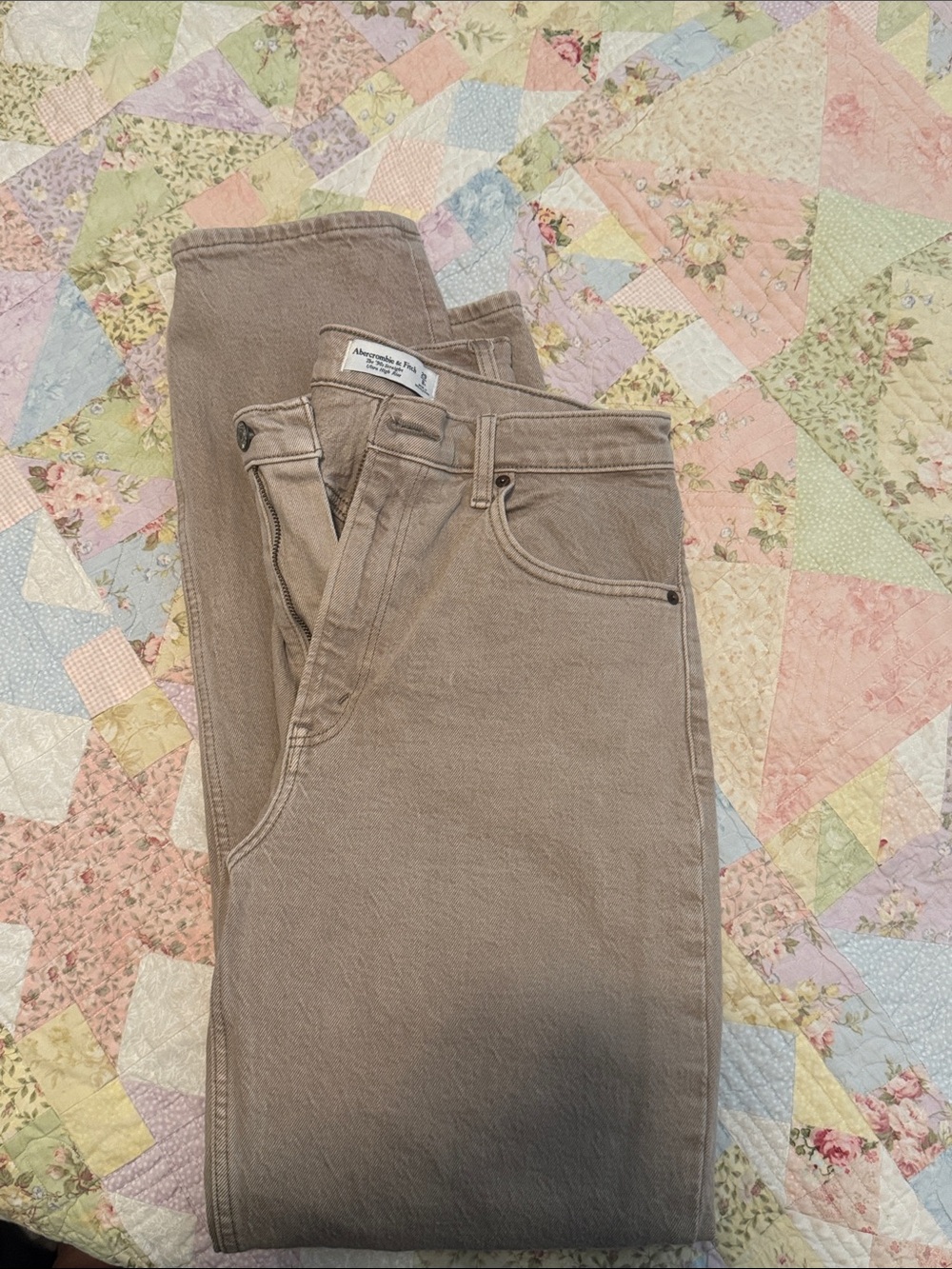 Abercrombie & Fitch Jeans- The 90’s Straight Ultra High Rise
